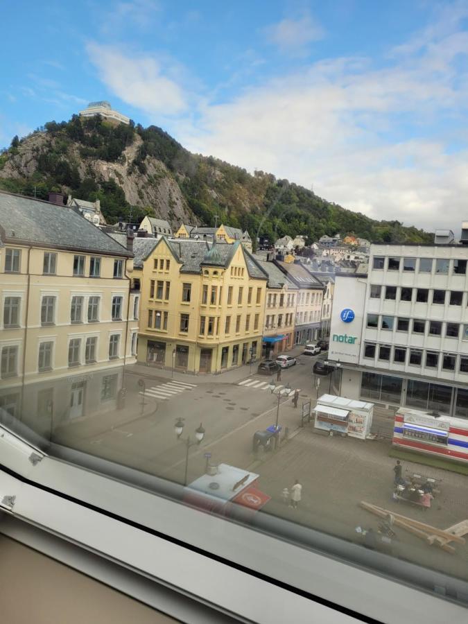Single Elegant Room I Sentrum- Sea View Ålesund Exterior foto