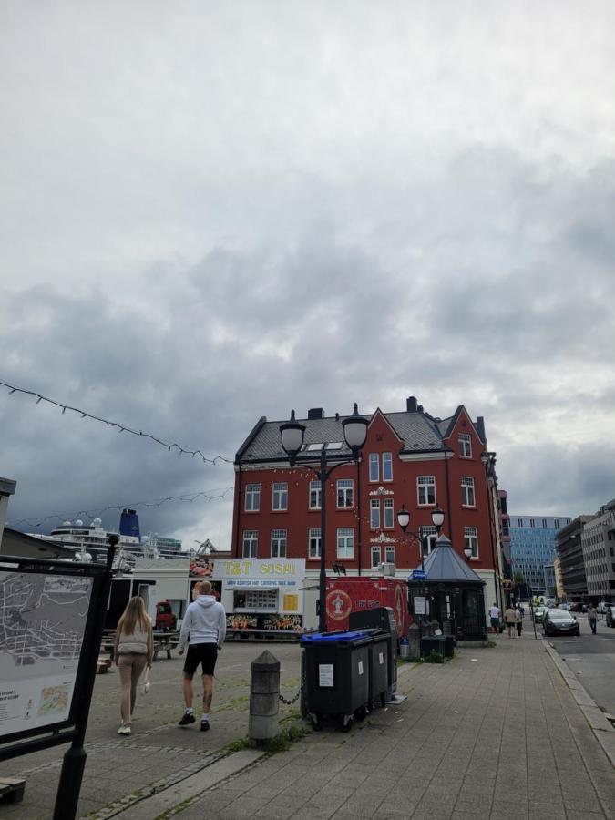 Single Elegant Room I Sentrum- Sea View Ålesund Exterior foto